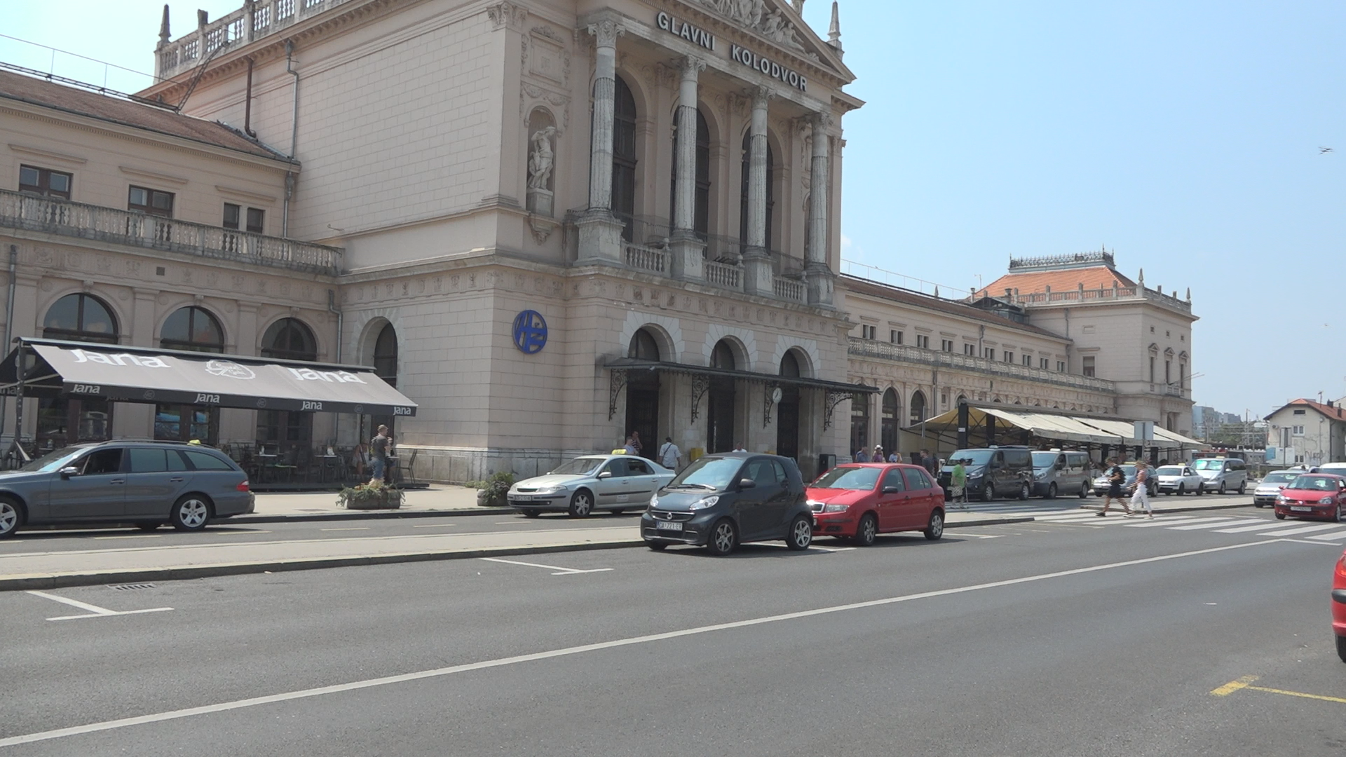 Explore Main Train Station